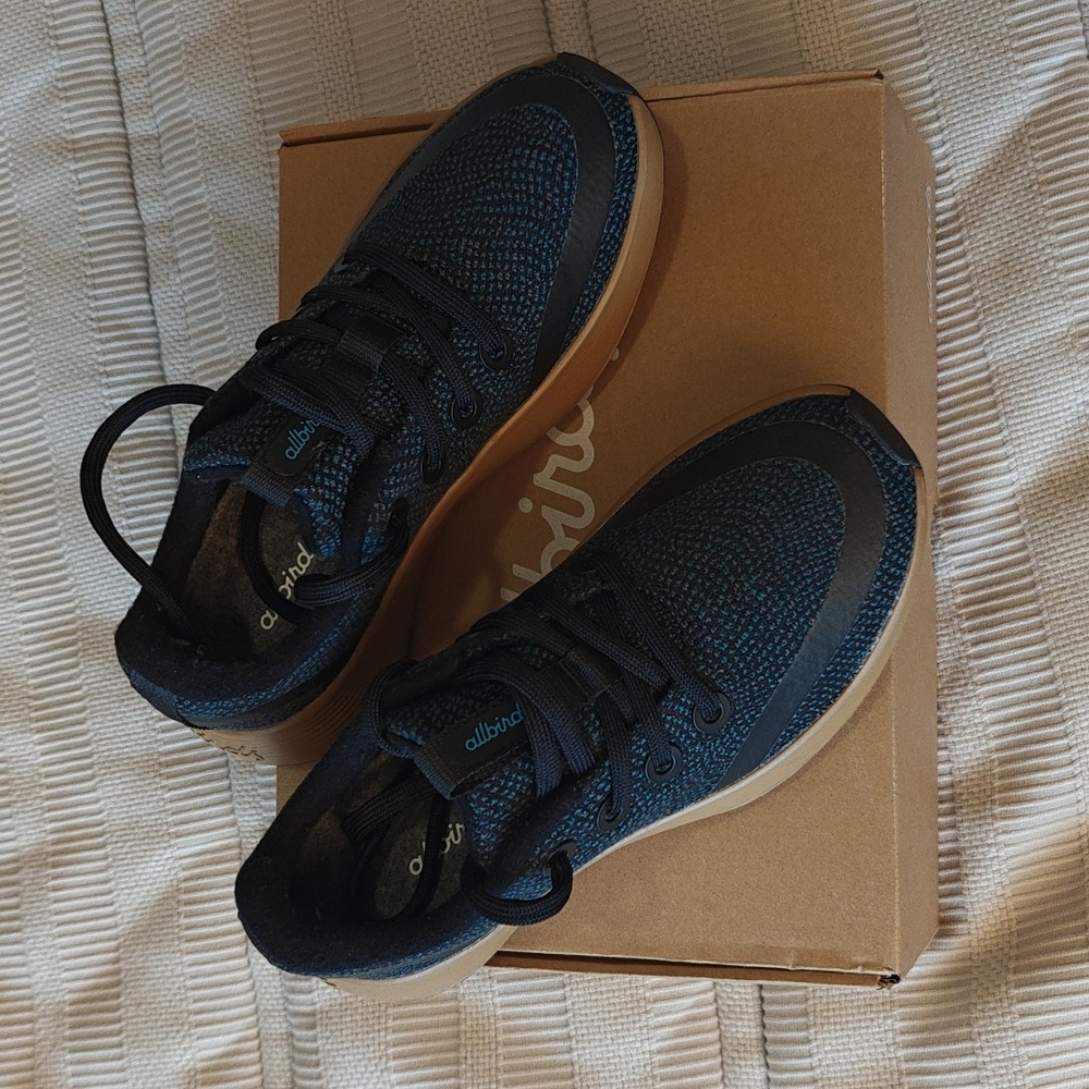 New Allbirds Women's Runner Protect Sneakers Dark Blue/Tan - Size 7